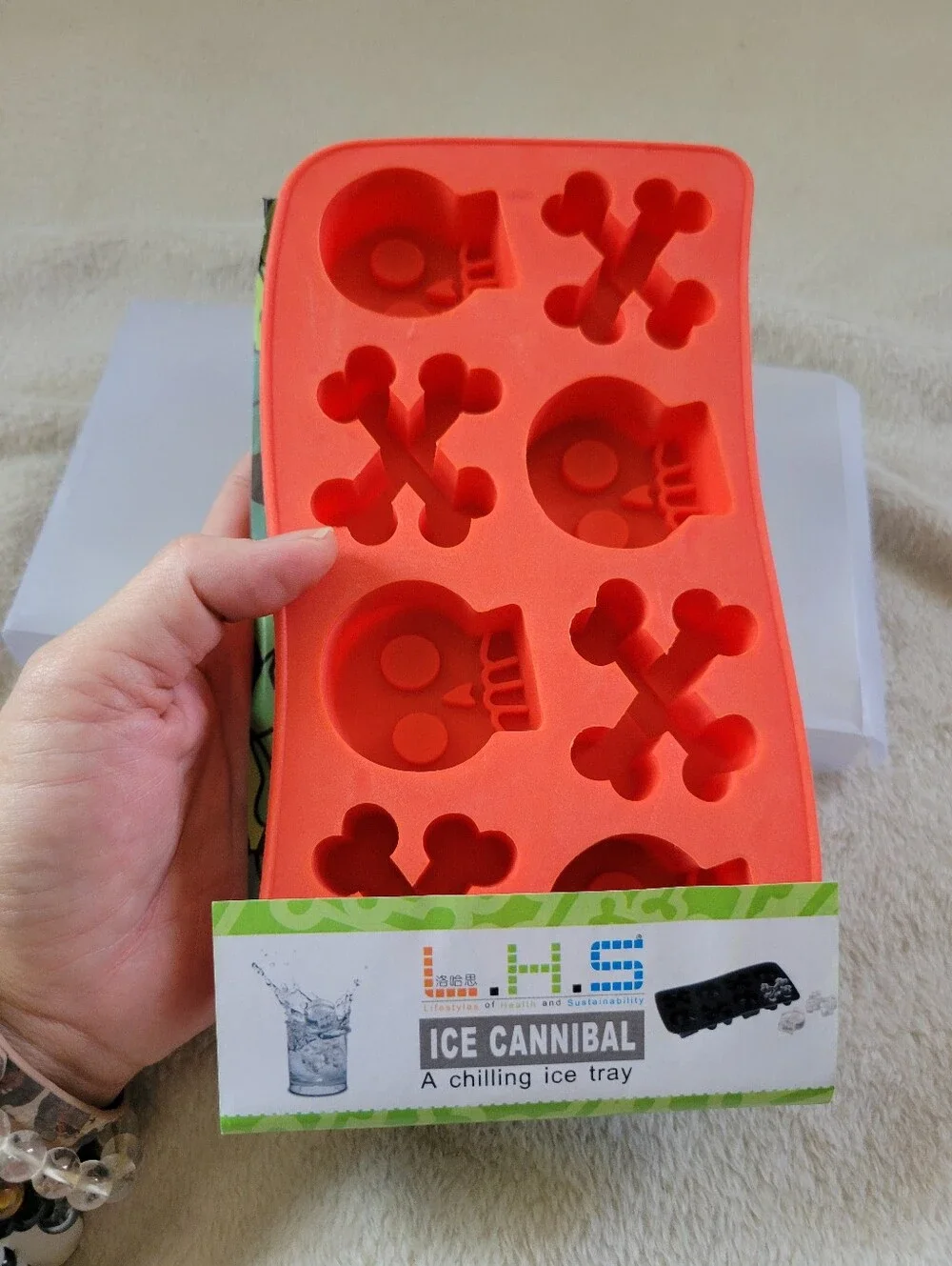Ice Cannibal | LHS | NWT Red Skull & Crossbones Silicone Ice Tray Mold